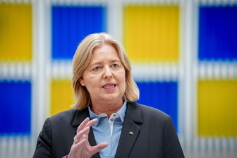 Leitartikel zum Rentenstreit: Welches Problem dabei vergessen wird - Um das Rentenpaket der schwarz-roten Koalition wird weiter heftig gestritten. Arbeitsministerin und SPD-Co-Chefin Bärbel Bas hat den Fortbestand der Koalition an die Zustimmung für das Rentenpaket im Bundestag geknüpft.