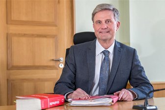 Leiter des Amtsgerichtes Marienberg gibt Posten ab: Herr Hermann, brauchen wir in Zukunft noch Richter? - Joachim Hermann, Direktor des Marienberger Amtsgerichtes, geht in den Ruhestand.