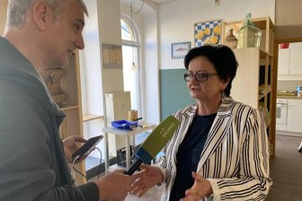 Lengenfelder „Onkel Fritz“-Laden steht wohl auf der Kippe - „Machbarschaft“-Vorstand Gabriela Krauthahn gehört zu den Gesichtern des Ladens.