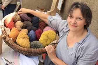 Lengenfelder Tuchfabrik-Verein kündigt Geschäftsführerin: „Ich habe viel gelernt über Wolle, Schafe - und Menschen“ - Katrin Kapplusch. Immer unterwegs. Mit heimischer Wolle und mit Ideen.
