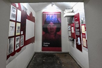 Lernort Kaßberg-Gefängnis in Chemnitz startet regulären Besucherbetrieb - Blick in den neu entstandenen Lernort Kaßberg-Gefängnis. In den einstigen Haftzellen werden die Geschichten ehemaliger politischer Häftlinge in Wort, Bild und Interview-Sequenzen erzählt.
