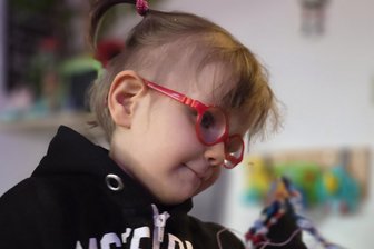 „Leser helfen“: Chemnitzer Familie versucht nach einem tragischen Jahr kleinen Neuanfang - Charlotte hat erfolgreich gegen den Krebs gekämpft.