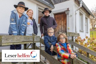 „Leser helfen“ im Erzgebirge: Familie aus Lugau überrascht Familie aus Hermannsdorf - Die Aktion „Leser helfen“ unterstützt in diesem Jahr Familie Hadlich aus Hermannsdorf: den elfjährigen Friedemann, die 13-jährige Erika, den 39-jährige Vater Johannes, den siebenjährigen Heinrich und den neunjährigen August (v. l.).