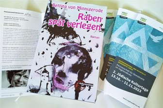 Lesung in Reichenbach: Raben und Juden – Verfolgt, eingesperrt, umgebracht - Bettina von Minnigerode stellt in Reichenbach ihr jüngstes Buch vor.
