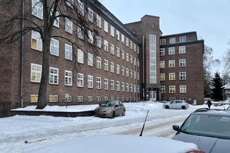 Letzte Chance Betrug? - Landgericht widmet sich ehemaligem Freiberger Kita-Geschäftsführer - Vor dem Landgericht Chemnitz war der frühere Geschäftsführer des Kinderfördervereins Freiberg wegen Betrugs angeklagt.