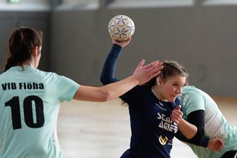 Letzte Chance verspielt: Peniger Handballerinnen müssen sich auf Abstiegsrunde einstellen - Vanessa Kaiser war einmal mehr die beste Werferin für den TSV. Sie erzielte neun Treffer gegen Flöha.