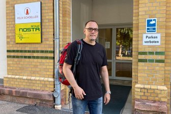 Letzter Arbeitstag in der Papierfabrik Penig: „Das schwerste ist der Abschied von den Kollegen“ - André Richardt war 18 Jahre lang Mitarbeiter von Felix Schoeller, nun verlässt er die Peniger Papierfabrik zum letzten Mal.