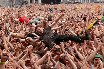 Letzter Tag von «Rock am Ring» - Musikfans trotzen Terrordrohung -