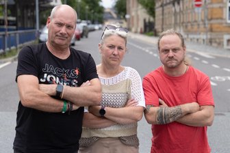 Letztes Gespräch über Corona-Soforthilfen: „Schlussendlich aber bleibt ein bitterer Beigeschmack“ - Kämpfte zusammen mit Till Schwabe (links) und Georg Stefan Seidel gegen Rückforderungen der Corona-Soforthilfen: Ivonne Schröter vom Werbering Annaberg-Buchholz.