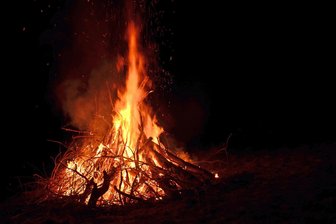 Leubnitzer Kleingärtner enttäuscht: Frühjahrsfeuer darf nicht am 2. Mai stattfinden - Ein Lagerfeuer für den 2. Mai wurden einem Leubnitzer Kleingartenverein abgelehnt.
