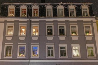 Licht an im Erzgebirge, aber wann? „Bei mir bleiben die Schwibbögen noch aus“ - Alle Jahre wieder die gleiche Frage: Licht an im Erzgebirge, aber wann?