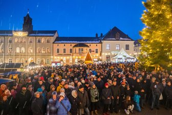 Licht aus im Erzgebirge: Wie in der Region Lichtmess zelebriert wird - Viele Besucher werden in diesem Jahr wieder in Zwönitz erwartet, wo sich Lichtmess zu einem Fest entwickelt hat.