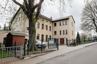 Lichtenau darf nur vier statt fünf erste Klassen bilden - Auerswalder Kinder müssen nach Ottendorf - Für die Grundschule in Auerswalde gibt es dieses Jahr 36 Anmeldungen für die neue erste Klasse. Aber nur 28 sind pro Klasse erlaubt. Eine zweite Klasse darf nicht gebildet werden. 