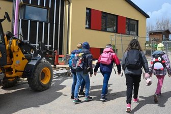 Lichtenau legt los: Hort-Anbau, neue Feuerwache und Treppen - Für rund 1,3 Millionen Euro lässt die Gemeinde Lichtenau einen Hort-Anbau in Ottendorf errichten. Wegen einer wachsenden Anzahl der Schüler wurde das notwendig. 