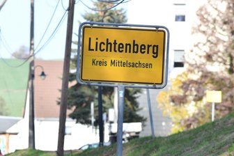 Lichtenberg: Dorfstraße im Oberdorf wird gebaut - Im Oberdorf von Lichtenberg ist die Dorfstraße wegen Straßenbaus gesperrt.