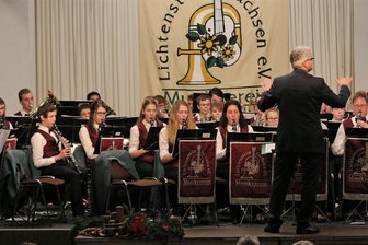 Lichtenstein: Kartenvorverkauf für Weihnachtskonzert startet - Traditionell findet das Weihnachtskonzert des Musikvereins am 1. Advent im Glaubenszentrum statt.