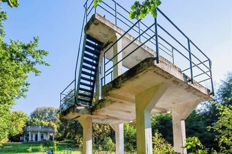 Lichtenstein: Naturbad-Projekt wird öffentlich - Bürgerschaft redet mit - Das Gelände des Lichtensteiner Stadtbads ist in den letzten zwei Jahrzehnten zu einem Biotop geworden. 