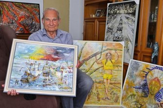 Lichtensteiner Künstler paart Realität und Abstraktion - Der "Feuerstrom" (hinten links) und die Strukturen" (rechts) hat Wilfrid von Collani in den Vorjahren bei den "Offenen Monaten" gezeigt.