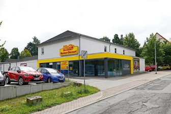 Lichtensteiner stiehlt sieben leere Flaschen: Staatsanwalt besteht auf Prozess - Tatort ist der Netto-Markt in Lichtenstein am Thomas-Müntzer-Weg.