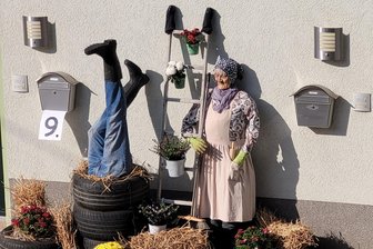 Lichtentanne: 50 Bilder erzählen 800-jährige Geschichte von Schönfels - Erst zu tief ins Glas, dann zu tief ins Fass geguckt.
