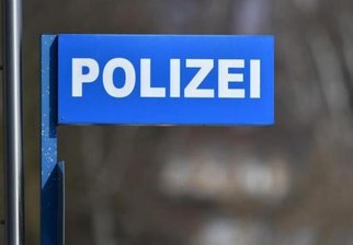 Lichtentanne: Kinder werfen Gegenstand von Brücke auf Auto -