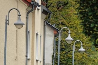 Lichtentanne spart Energie: Jede dritte Laterne bleibt aus - Viele Straßenlaternen in Lichtentanne bleiben dunkel. 