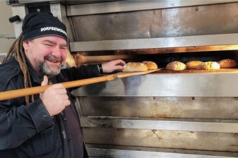 Lichtentanner Biobäcker setzt jetzt auch noch auf Bier - natürlich bio - Bäckermeister Michael Eichler will nicht mehr nur Brötchen backen, sondern auch Bier brauen. 
