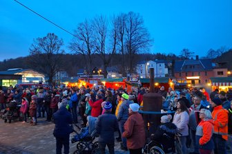 Lichtmess in Bienenmühle: Ein Dorf im Erzgebirge feiert das wohl längste Weihnachtsfest in Deutschland - Seit sieben Jahren wird in Bienenmühle Mariä Lichtmess gefeiert - am Sonntag ist es wieder so weit. Das Erzgebirgsdorf reklamiert dabei das längste Weihnachtsfest in Deutschland für sich.