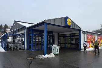 Lidl-Markt im Vogtland wird abgerissen und neu gebaut - Der Lidl-Markt in Klingenthal wird abgerissen und neu gebaut.