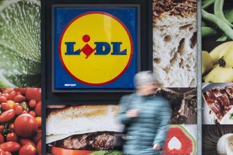 Lidl schafft klassischen Wühltisch ab: Das ist jetzt anders - Lidl-Kunden sollen nun sechs sogenannte Themenwelten einen übersichtlicheren Einkauf ermöglichen.