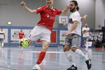 Lieber Futsal-Hochburg als Metropole - Fabian Schulz (l.) fiebert nach dem Bundesliga-Kantersieg von Samstag nun den Futsal-Länderspielen gegen Tschechien entgegen. 