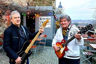 Liedernacht im Plauener Malzhaus: Sechs Bands und Solisten aus dem Vogtland zu erleben - Sie sind die Band „The Family of the Year“: Thommy Meier und Manfred Dornis (rechts).
