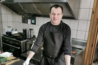 Liefer- und Abholservice soll die Existenz sichern - Gastronom Mario Flechsig