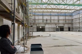 Limbach-Oberfrohna: Neue Sporthalle wird nicht nur am Gymnasium herbeigesehnt - Innen wird sich die neue Halle in der Mitte zweiteilen lassen.