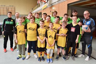 Limbacher Förderschüler siegen bei besonderem Turnier in der eigenen Halle - Die Nachwuchskicker der Limbacher Förderschule sind die Sieger des diesjährigen Turniers.