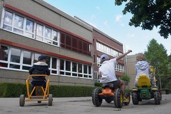 Limbocard hat nicht immer den erhofften Effekt - Im Kindergarten Am Wasserturm in Limbach-Oberfrohna hat die Einrichtungsleitung positive Erfahrungen mit der Limbocard gemacht. Sie soll dabei helfen, die Belegung der Kitas besser planen zu können. 