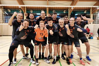 Lindaer Volleyballer wollen ihr Punktekonto kurz nach Nikolaus weiter füllen - Wollen zuhause erneut jubeln: die Bezirksliga-Volleyballer des SV Linda.