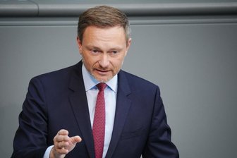 Lindner stellt Bundesetat vor - Opposition sieht Rätselhaushalt - Finanzminister Christian Linder im Bundestag.