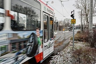Linie 3 fährt monatelang als Schienenersatzverkehr - Am Dreischienengleis zwischen Stadthalle und Glück-Auf-Center müssen Weichen ausgetauscht werden.