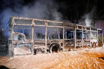 Linienbus in Chemnitz ausgebrannt - 500.000 Euro Schaden - Der leere Bus brannte vollständig aus.