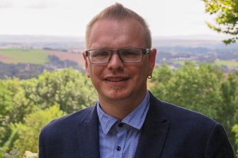 Linke-Kandidat Sebastian Bernhardt: Als Steuerfachmann für Gerechtigkeit - Sebastian Bernhardt (Linke) lebt in Hohenstein-Ernstthal. Seine Heimat ist auch das Erzgebirge. 