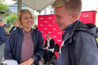 Linke: "Veränderungen und Verständnis füreinander nötig" - Clara-Anne Bünger im Gespräch mit Philipp Rubach. Zwei junge Ostdeutsche, die für den Bundestag kandidieren.