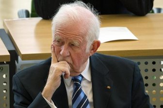 Linker verliert in Affäre um Biedenkopfs Memoiren -