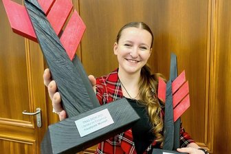 Literaturwettstreit: Erzgebirgerin heimst gleich zwei Preise ein - Kristin Liebscht aus Schlettau heimste beim 14. Nachwuchsförderpreis Literatur im Erzgebirge gleich zwei Hauptpreise ein. Am Wettbewerb beteiligte sie sich zum fünften Mal.