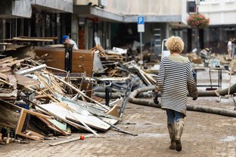 Liveblog zum Hochwasser in Deutschland: Zahl der Toten steigt auf über 130 - Damm der Rur gebrochen -