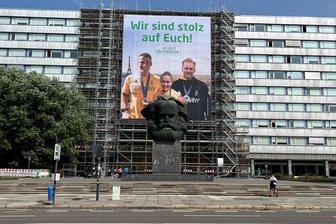 Livemusik auf der Brückenstraße und „Klimastreik“ in Chemnitz: Was zu den Veranstaltungen am Freitag bisher bekannt ist - Vor dem Karl-Marx-Monument wird am Freitag einiges los sein.