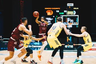 Liveticker: Chemnitzer Niners feiern Saisonabschluss gegen Alba -