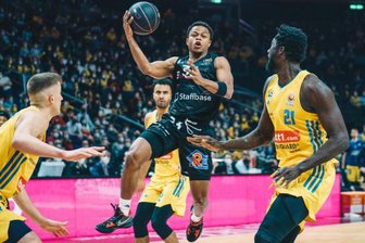 Liveticker: Niners Chemnitz spielen um den BBL-Pokal - Eric Washington in Aktion