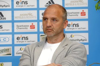 Liveticker: Pressekonferenz des CFC-Vorstandes zum Insolvenz-Antrag - Sportvorstand Steffen Ziffert