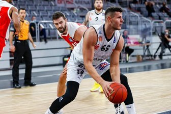 Liveticker: Starkes Bundesliga-Debüt - Niners verlieren knapp in Bamberg - Filip Stanic in Aktion.